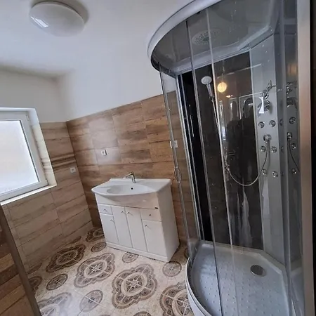 Villa 16 Vilemov (Decin)
